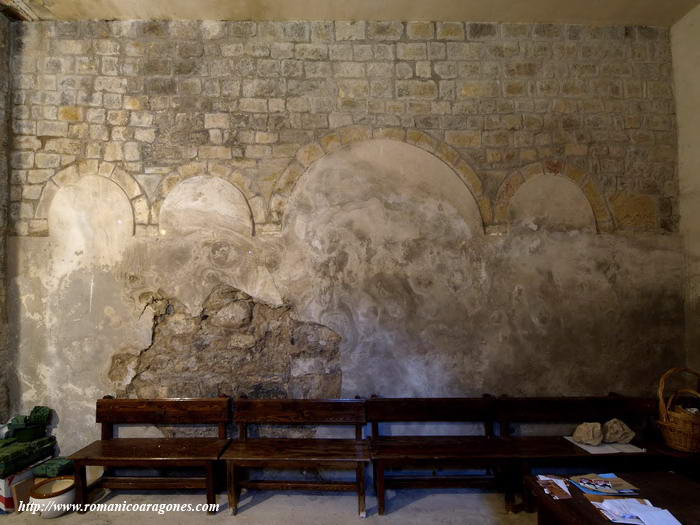 ARQUERÍA DE LA SALA CAPITULAR DESDE LA SACRISTÍA